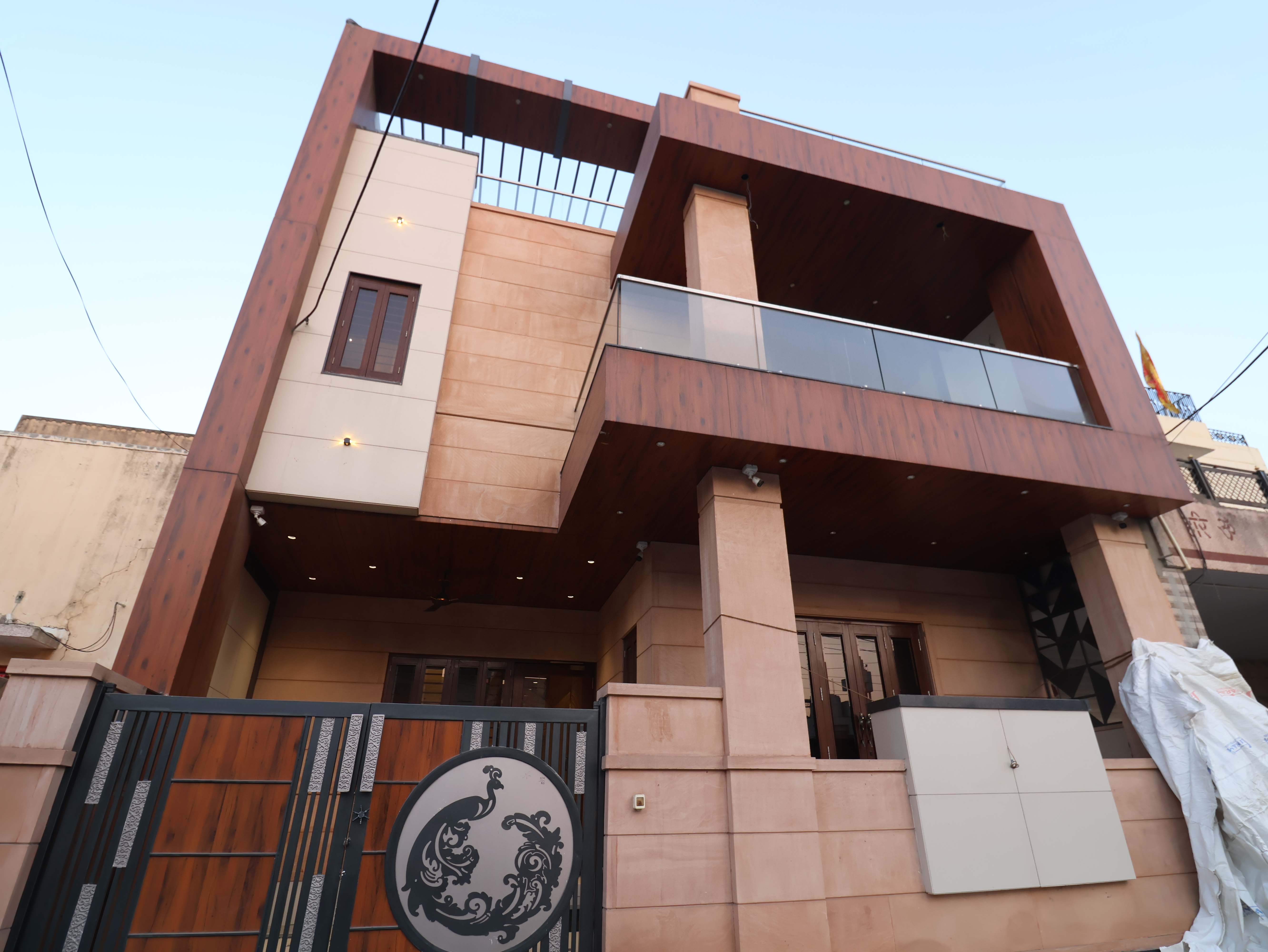 30x60 Fully Furnished Villa